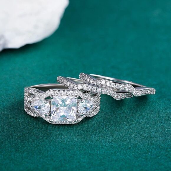 NEW! 18K White Gold Plated Stackable 3 Piece Square Diamond Engagement Ring Set - Picture 4 of 6